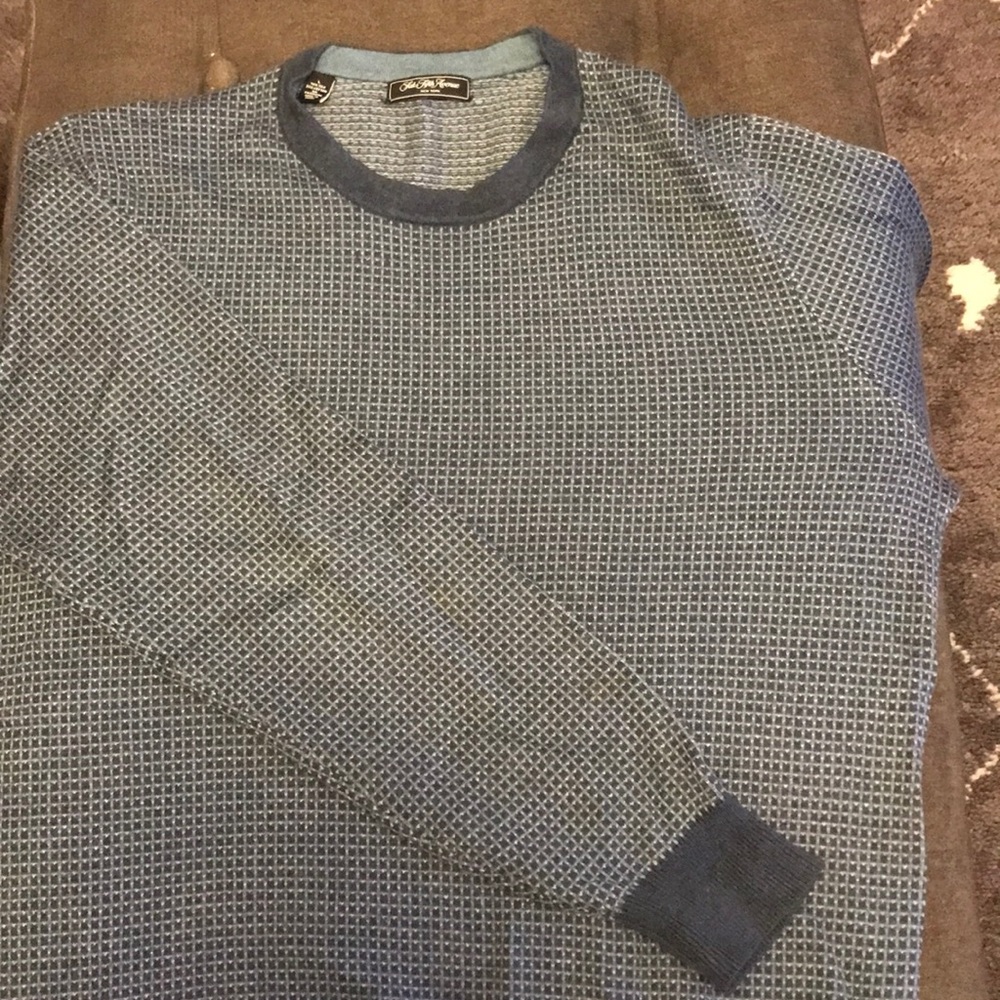 Saks fifth avenue size large sweater